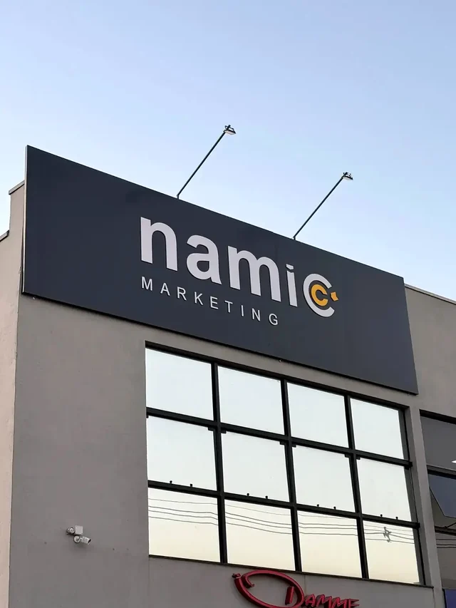 Fachada corporativa produzida e instalada pela Nova Comunicação Visual